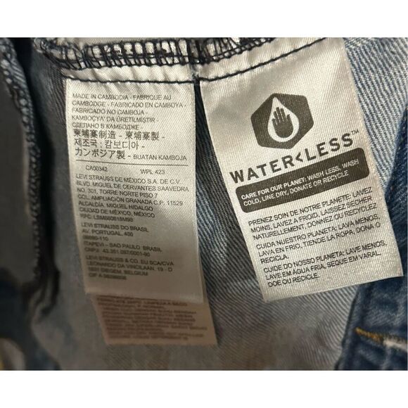 Women’s Levi's Premium Denim Trucker Jean Jacket Size Extra Small - Picture 6 of 7